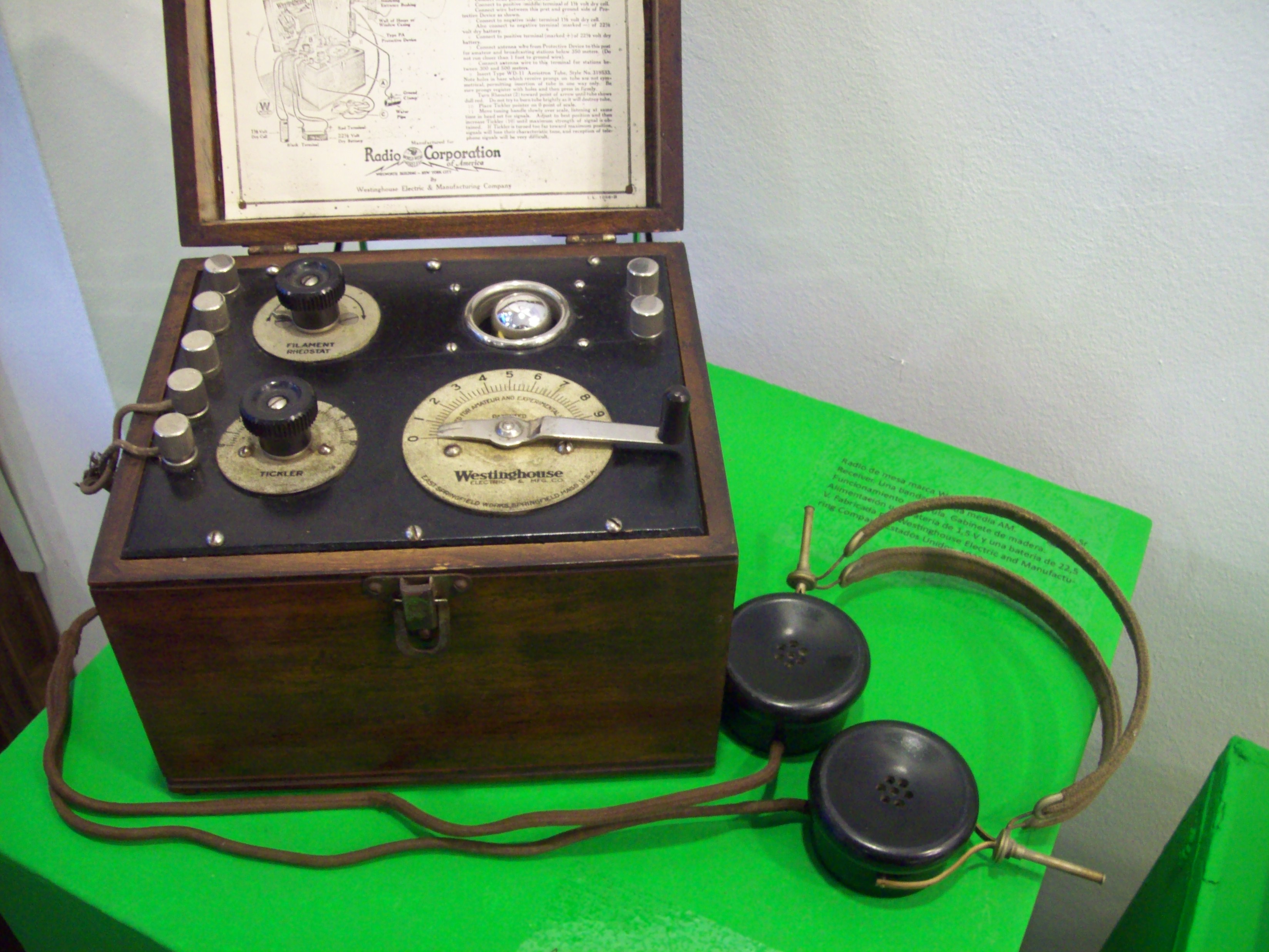 The RCA/Westinghouse Aeriola Senior radio, introduced at the very start of AM broadcasting, 1922-1923