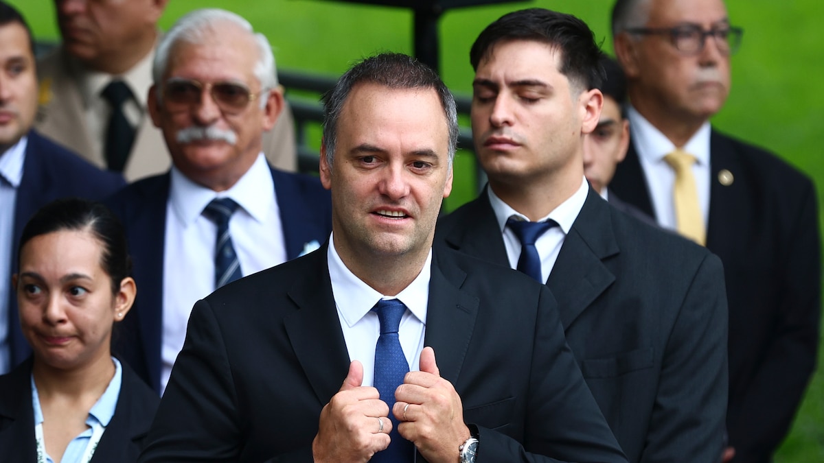 Adorni hipotecó su departamento de Asamblea y registró un préstamo de US$100.000