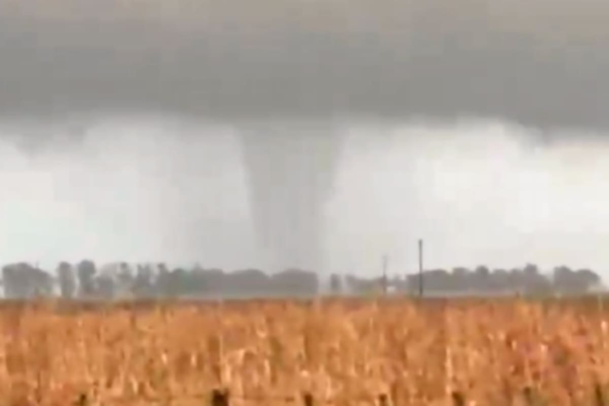 Alerta naranja en el AMBA: tormentas con granizo, ráfagas y posible tornado desde la medianoche