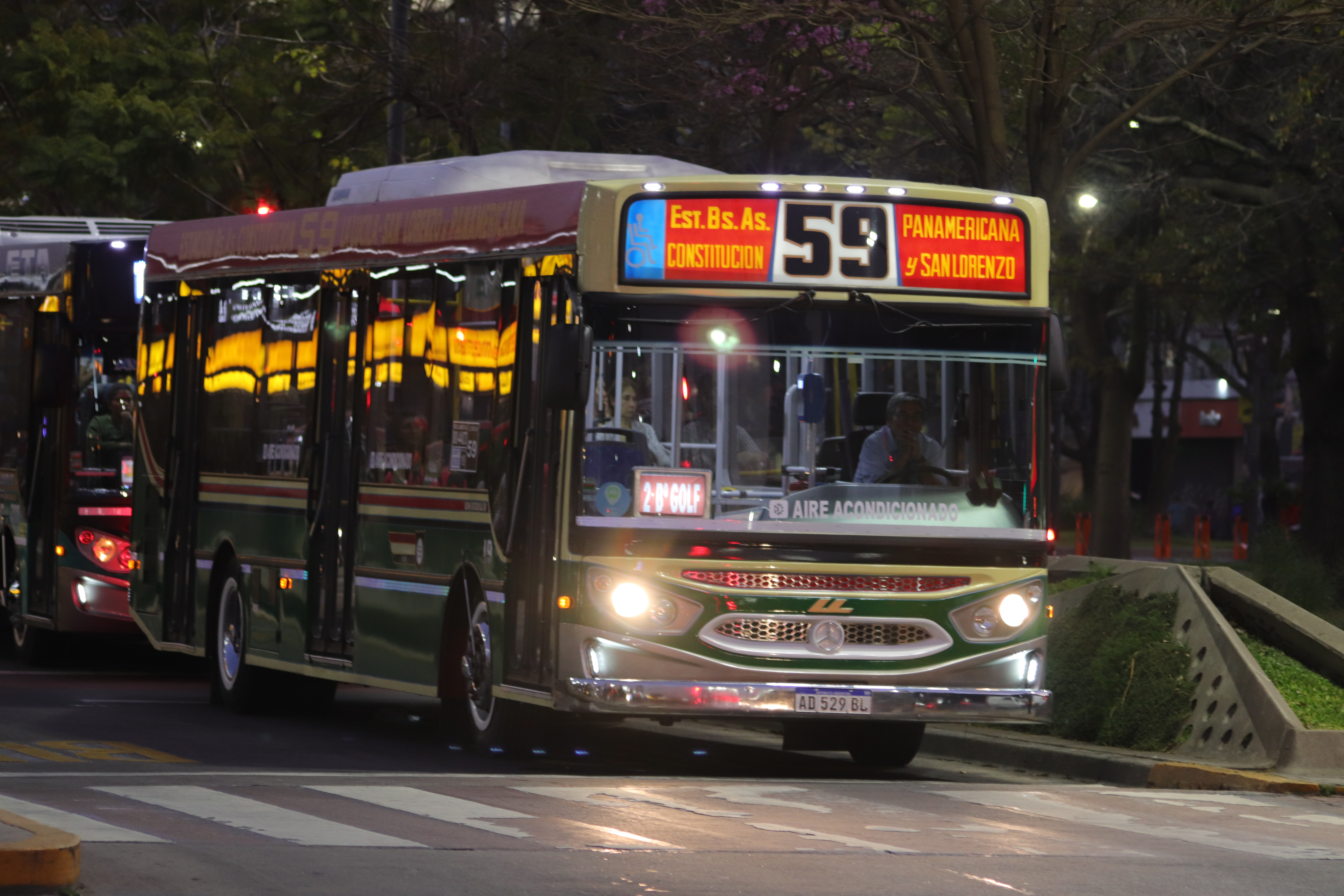 Buenos Aires - Mercedes-Benz OH1721L/Ugarte Europeo bus #19 on line No. 59
