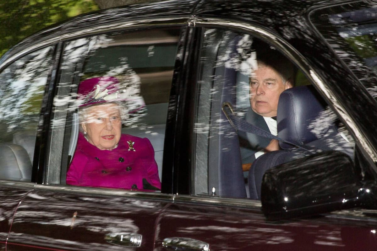 Archivos revelan que Isabel II impulsó el nombramiento comercial del príncipe Andrés