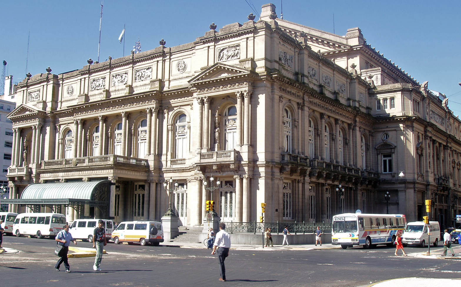This is a photo of an Argentine monument identified by the ID