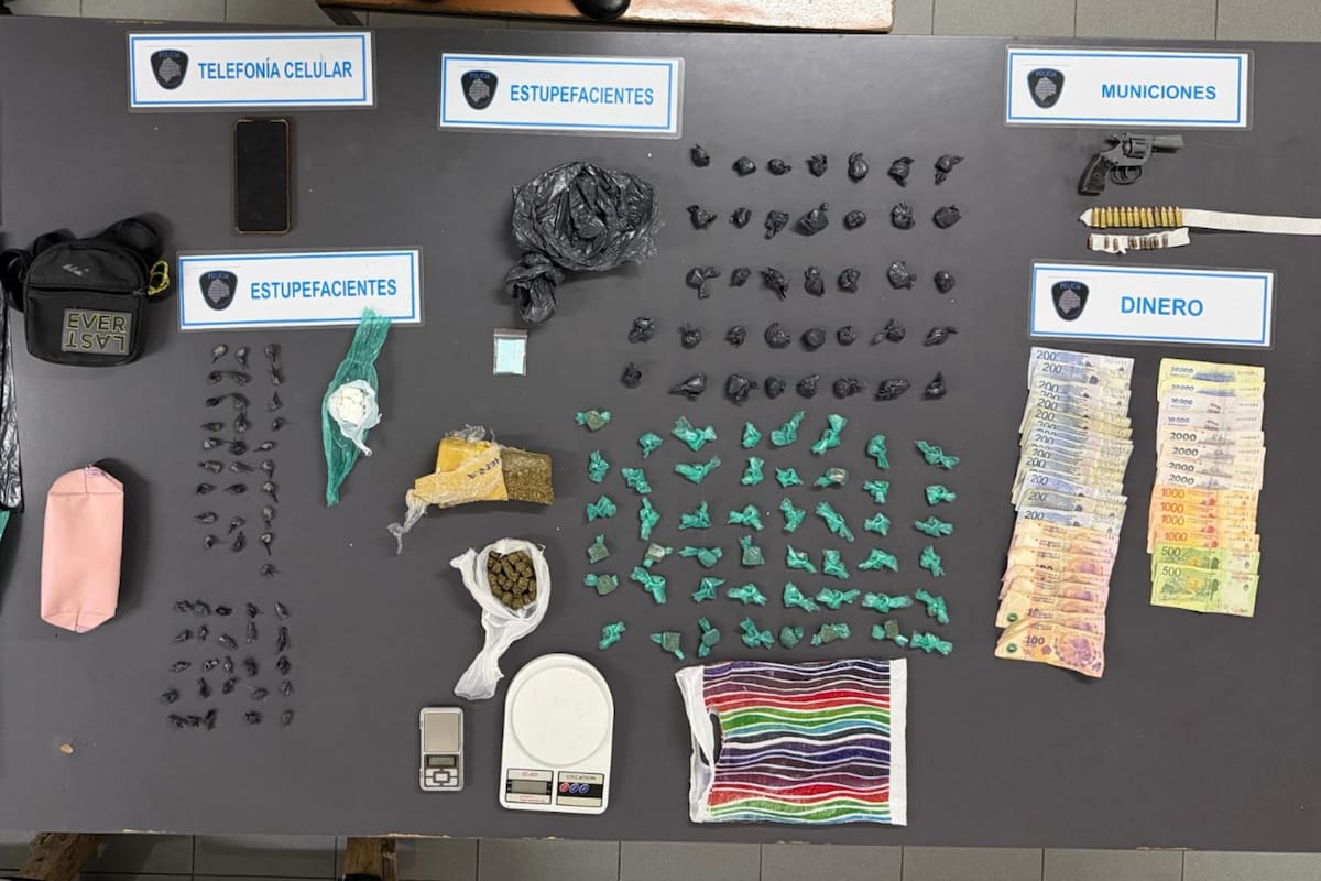 Detuvieron en Villa Zavaleta a una mujer acusada de vender drogas frente a su casa