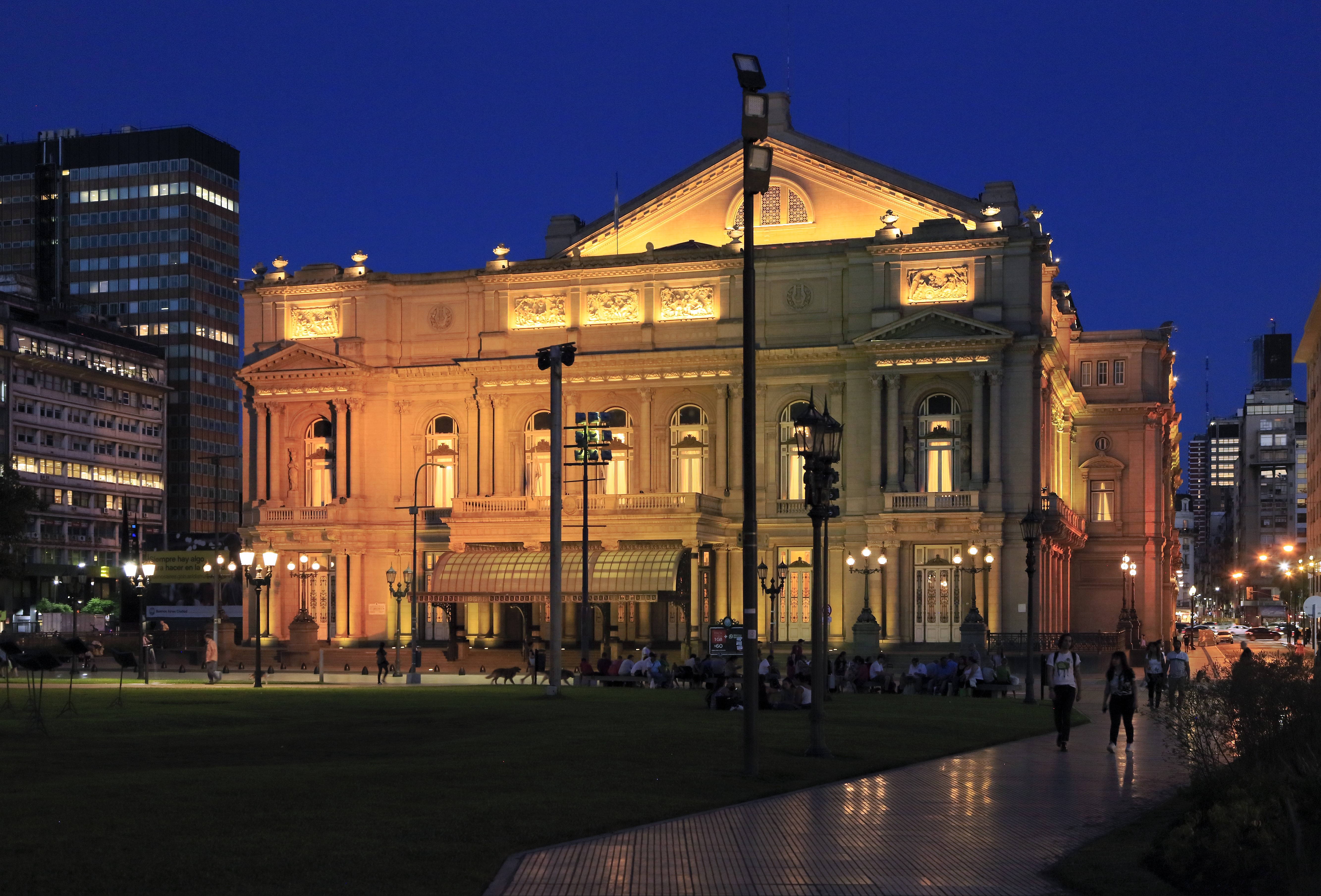 This is a photo of an Argentine monument identified by the ID