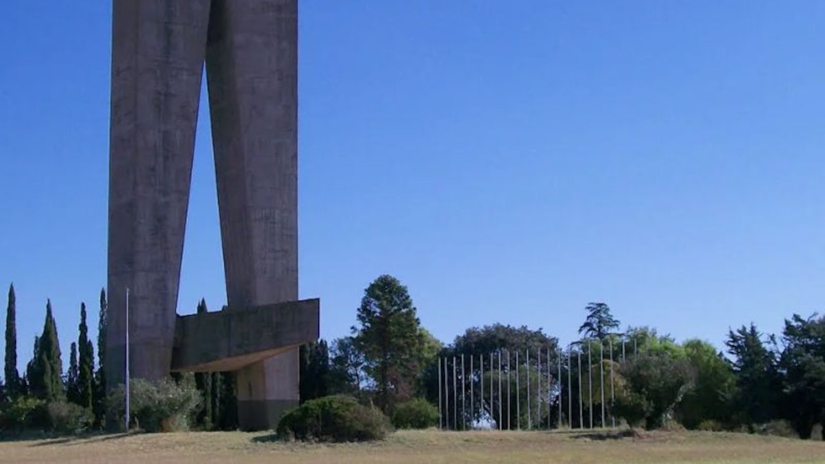 El monumento a John F. Kennedy en Quemú Quemú y la memoria que exige rendición de cuentas