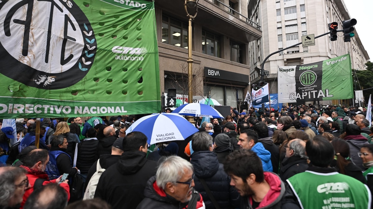 Gobierno anuncia recorte del 10% del empleo público en 2026