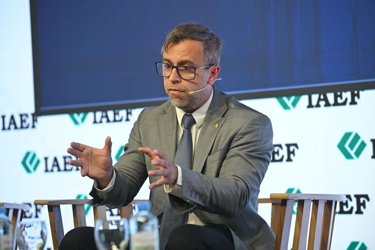 Gobierno captó US$300 millones y renovó vencimientos por $9,9 billones