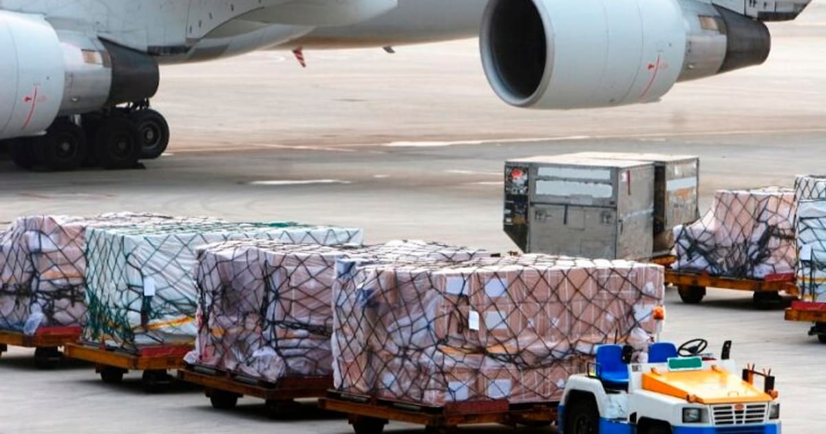 IATA lanza herramientas de IA para la carga aérea y pide estándares globales