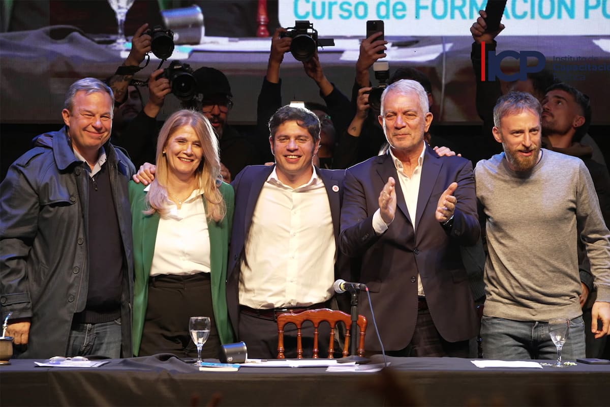 Kicillof: «No es tiempo de candidaturas» mientras crecen las señales en el peronismo
