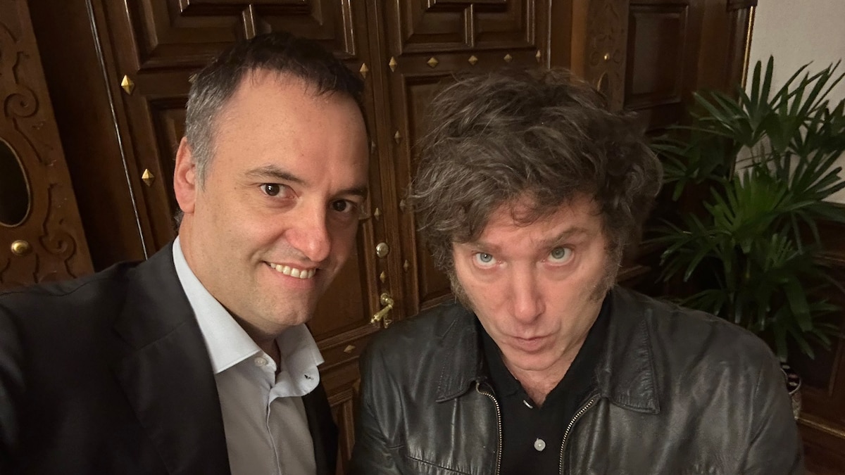 Milei retuiteó defensas públicas a Adorni en medio de una investigación judicial