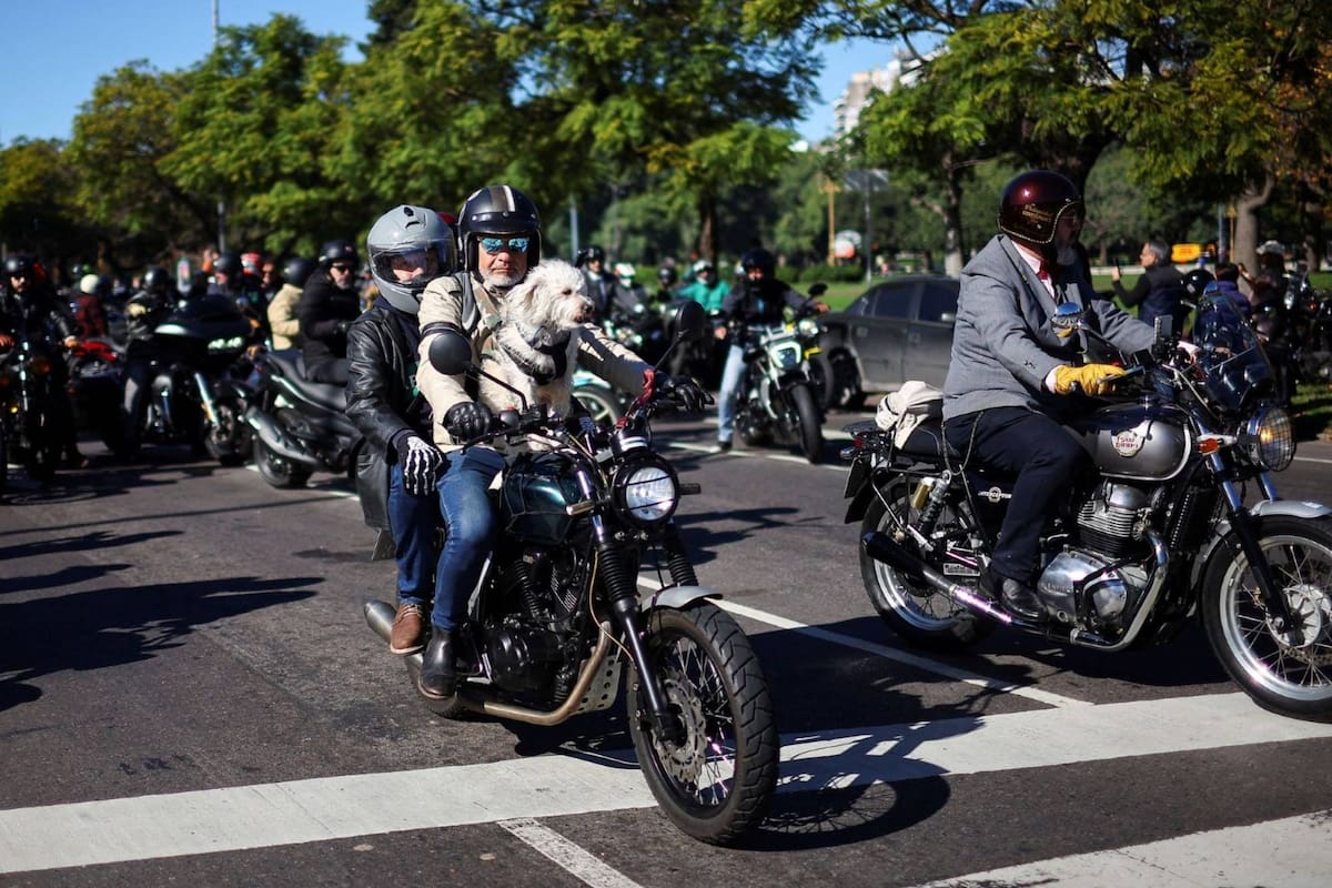 Motos y trajes: qué fue la Distinguished Gentleman’s Ride en Buenos Aires
