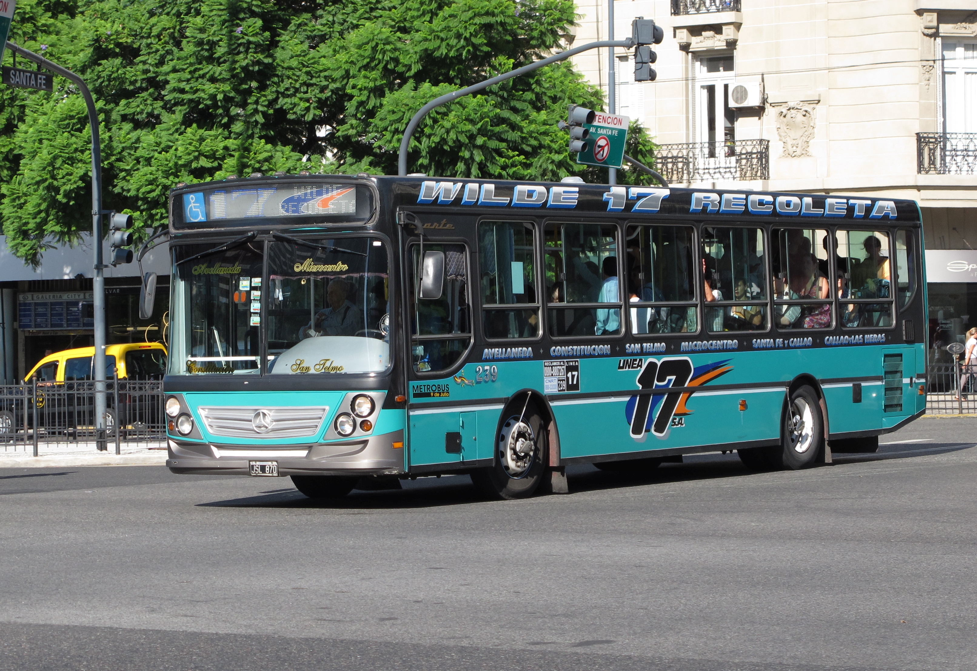 Buenos Aires - Ugarte Mercedes-Benz bus #239 on line No. 17 (Av Santa Fe)