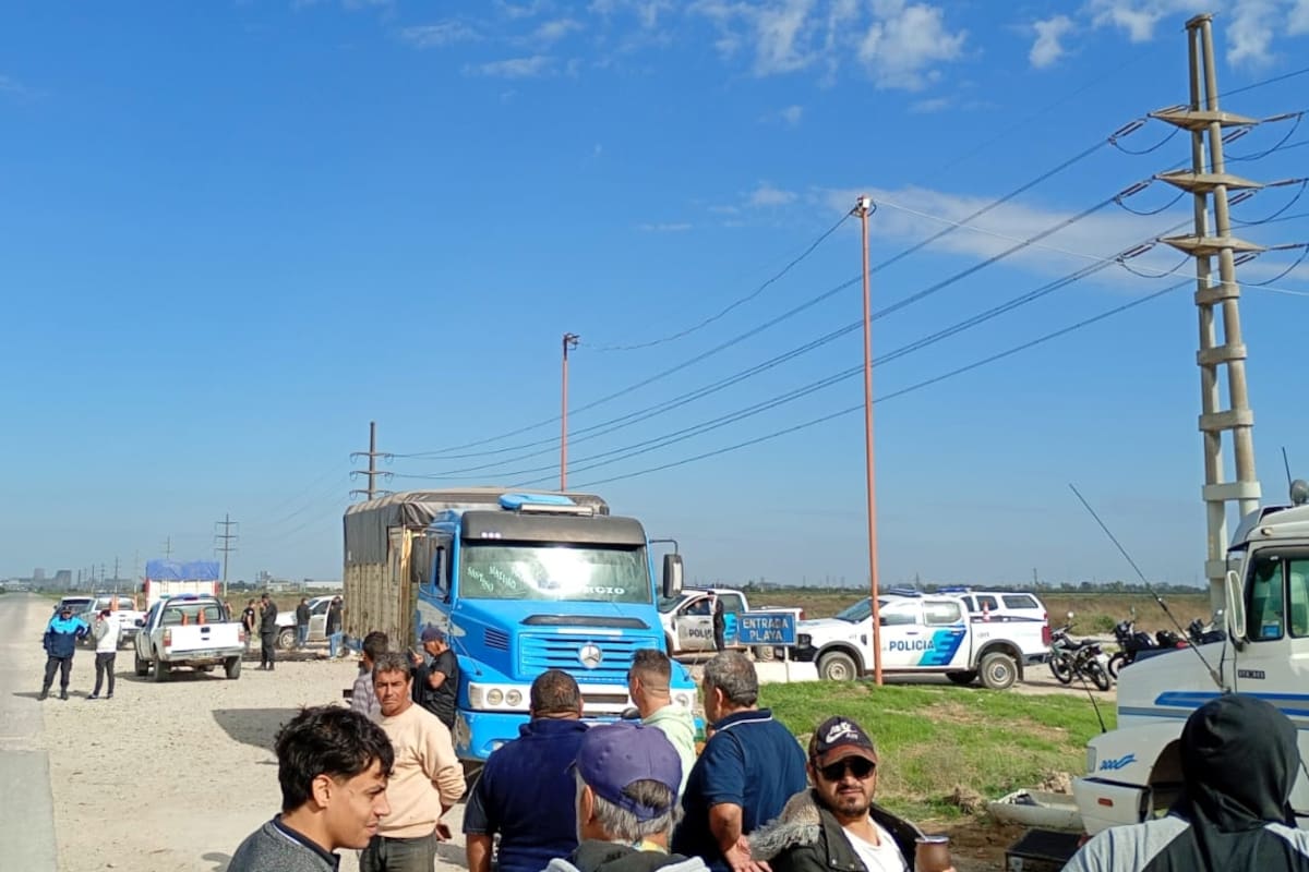 Protesta de transportistas frena más de US$100 millones en exportaciones
