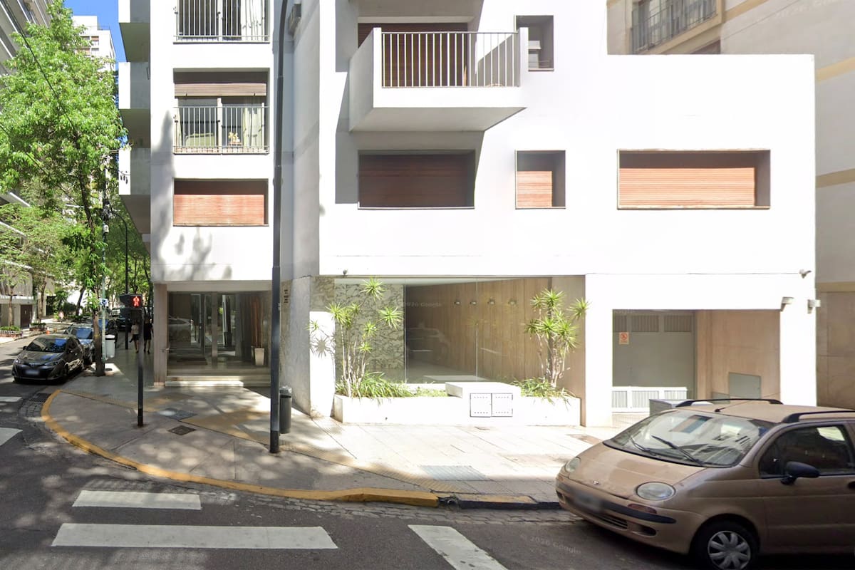 Registro de sociedades y inmuebles vincula a Toviggino con dos departamentos y una mansión