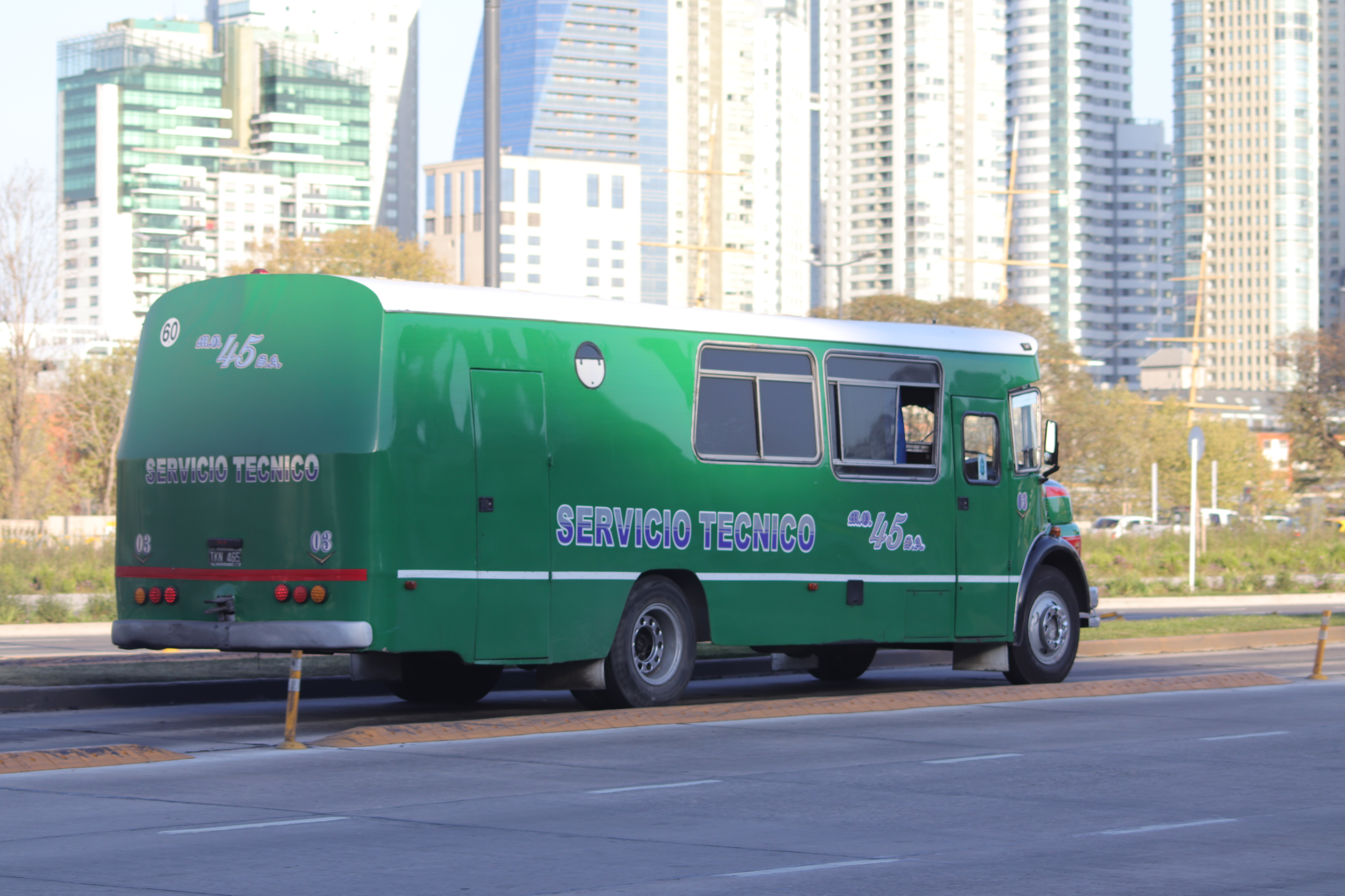 Buenos Aires - Mercedes-Benz LO 1114 service vehicle #03