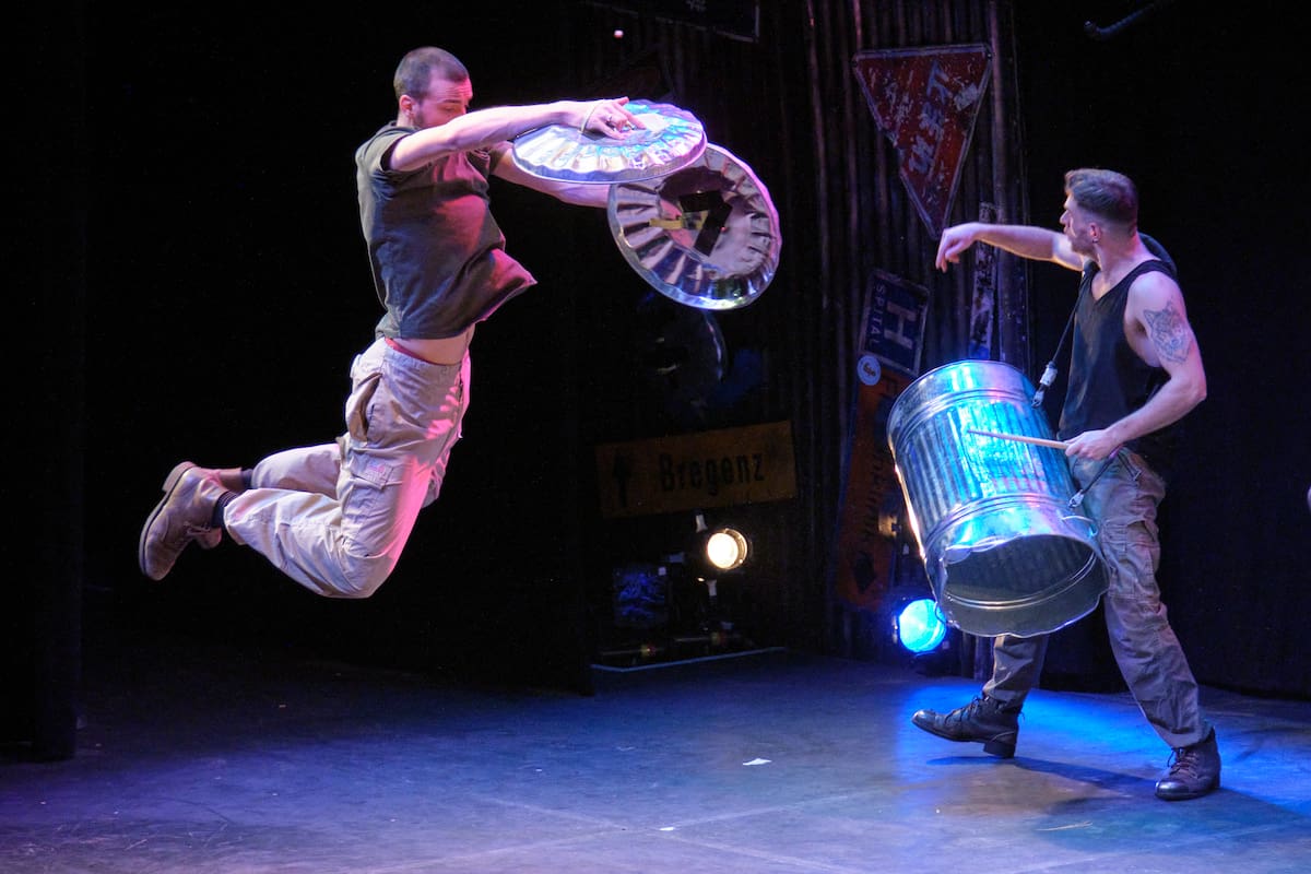 Vuelve Stomp a Buenos Aires: 35 años de ritmo con cubos y humor físico